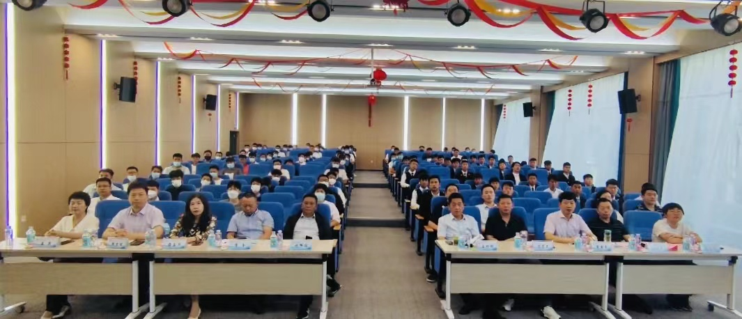 兰州中专学校带你了解男生可以报铁路专业吗